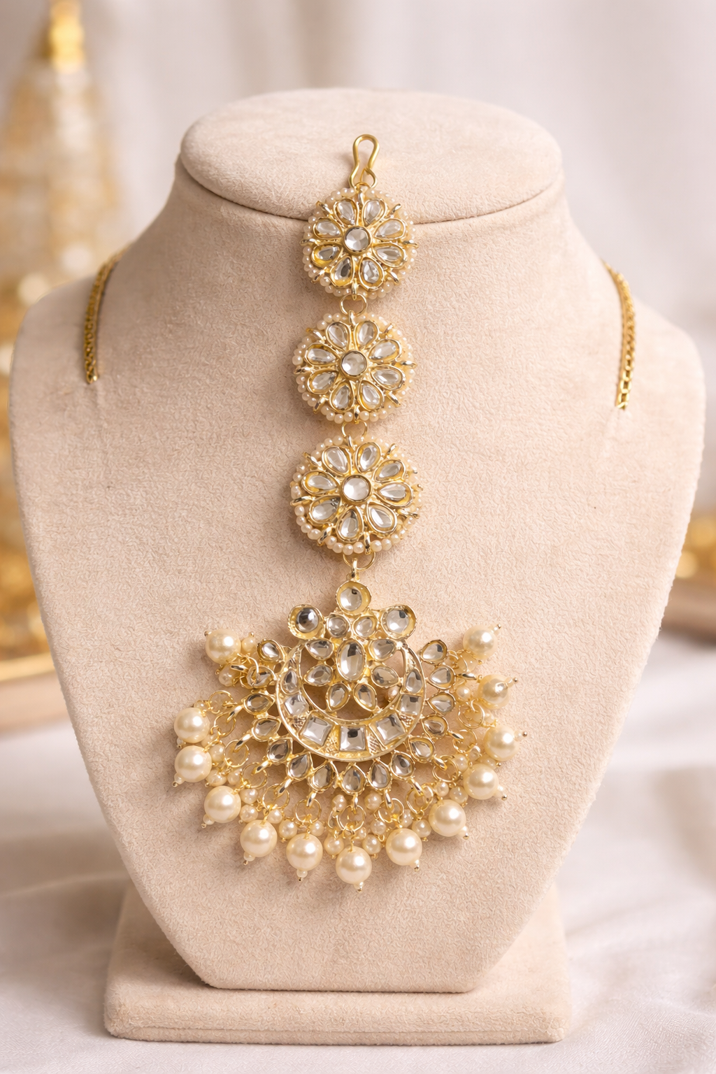 Traditional Chandbali Kundan Maang Tikka