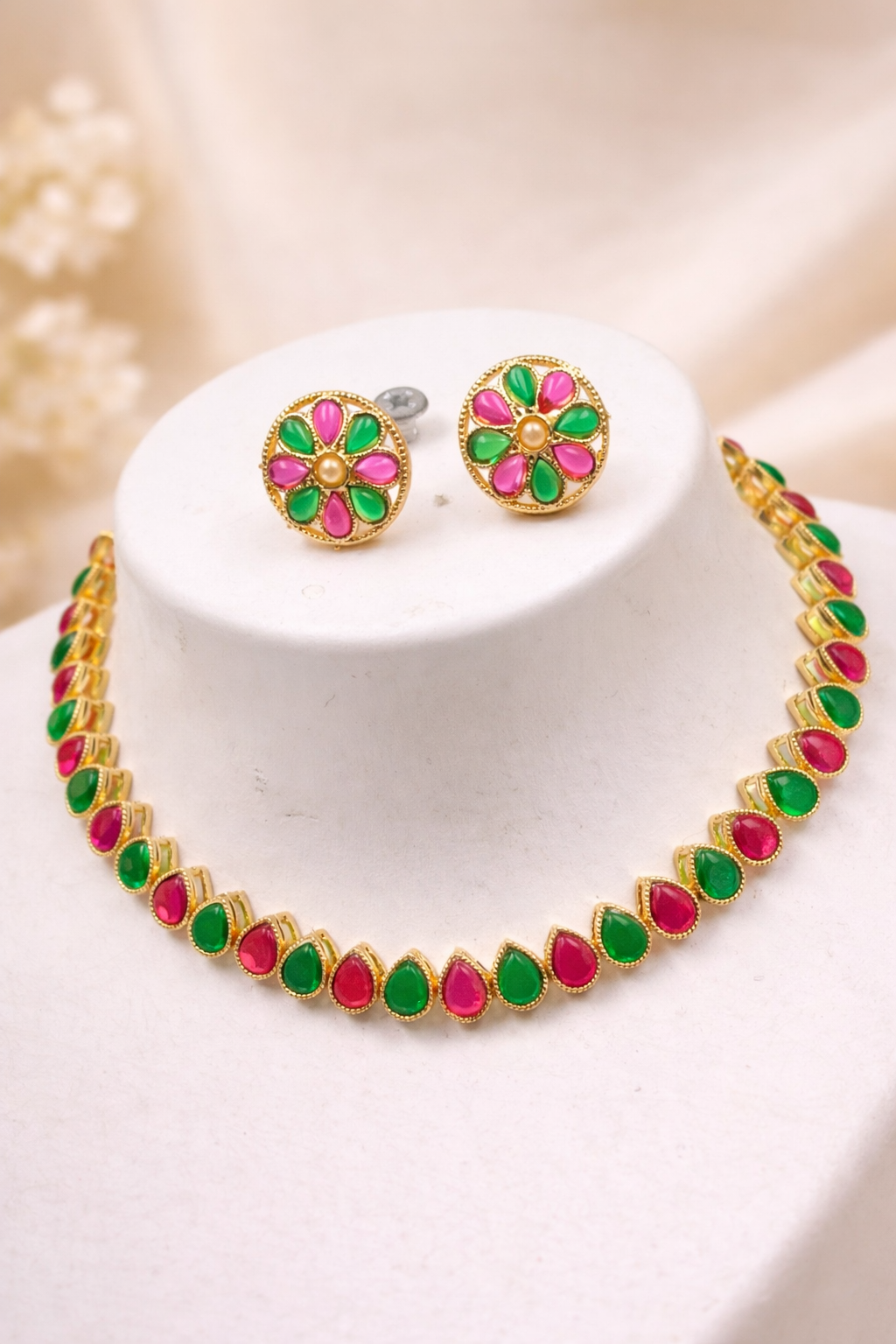 Elegant Kundan Necklace Set with Matching Earrings – Green / Green & Pink