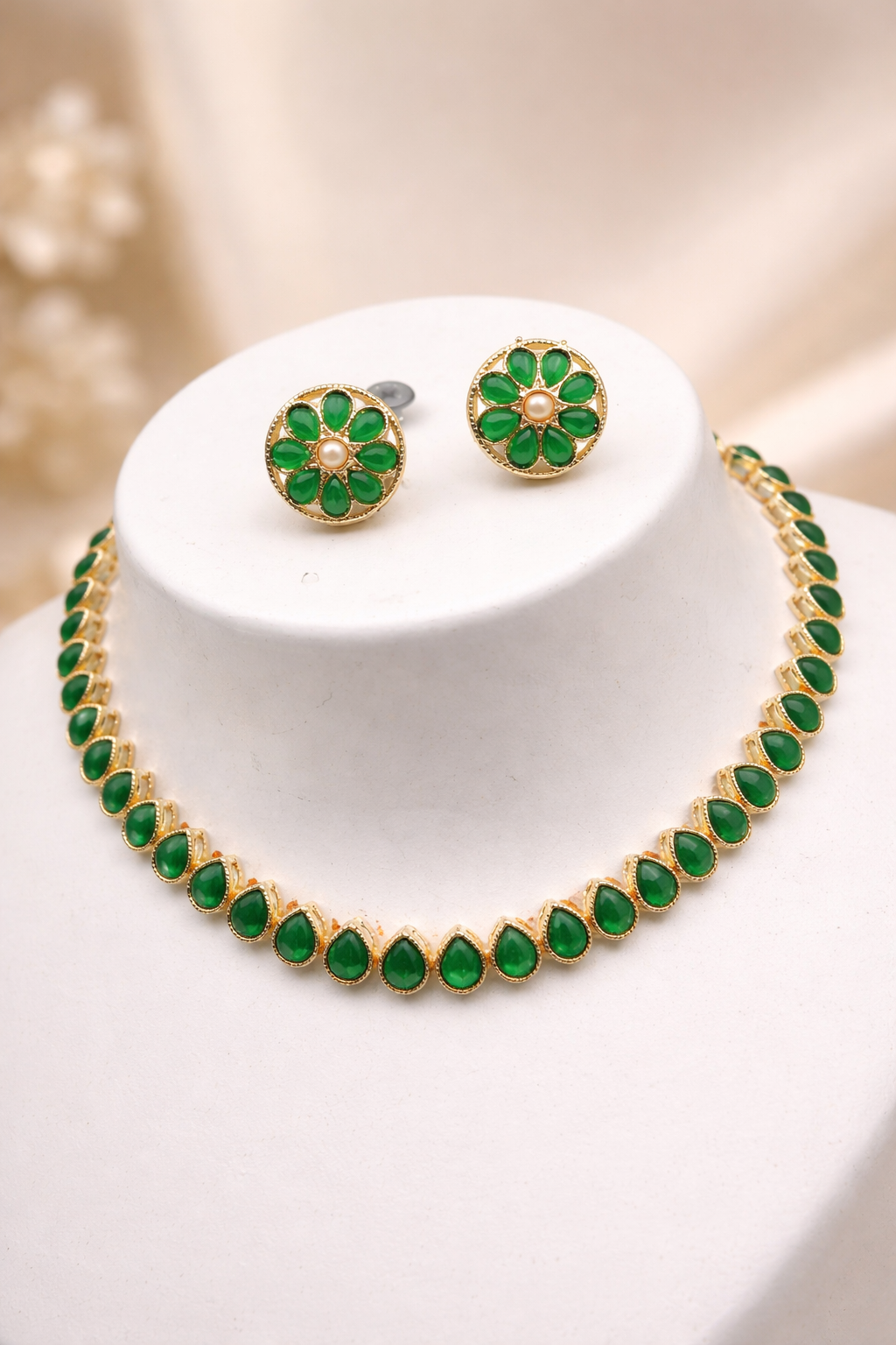Elegant Kundan Necklace Set with Matching Earrings – Green / Green & Pink