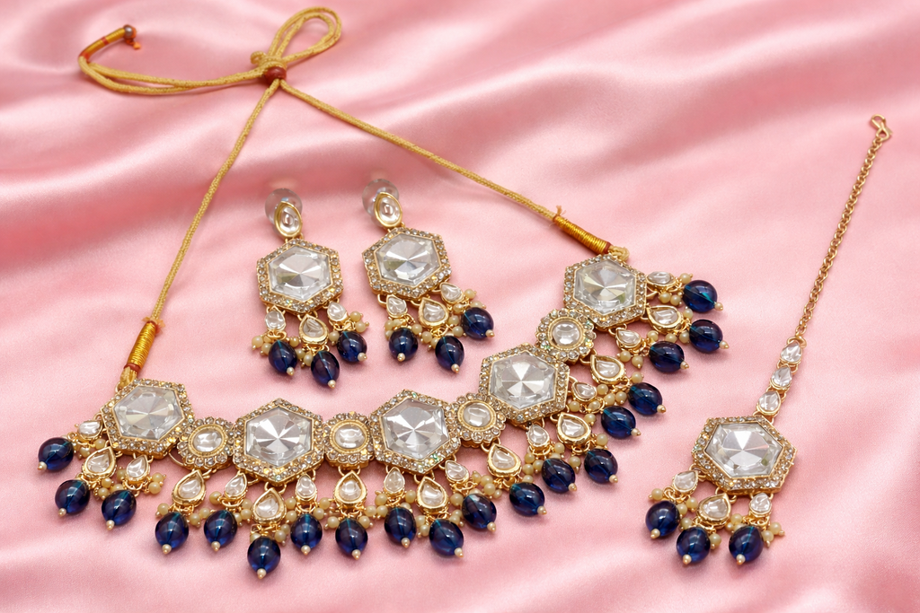 Beautiful Blue & White Combination Necklace Set (Gold Base)
